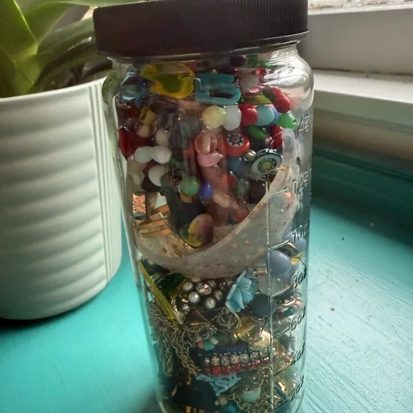 Mystery Jewelry Jar - Picture 3 of 11